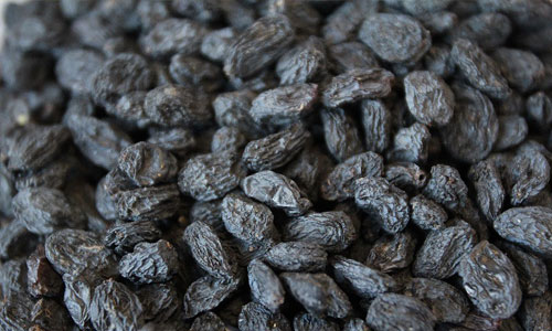 Изюм темный